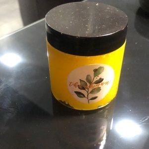 Skincare products it’s scrubs away acne scars